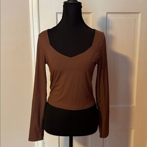 ReoRia Women's Brown Cropped Long Sleeve Shirt Size Medium